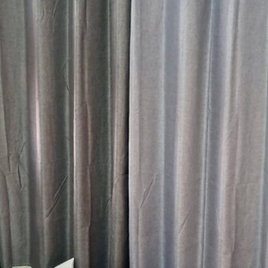 וילון מט עבה כסוף